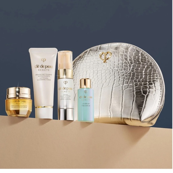 Clé de Peau Beauté Travel Set